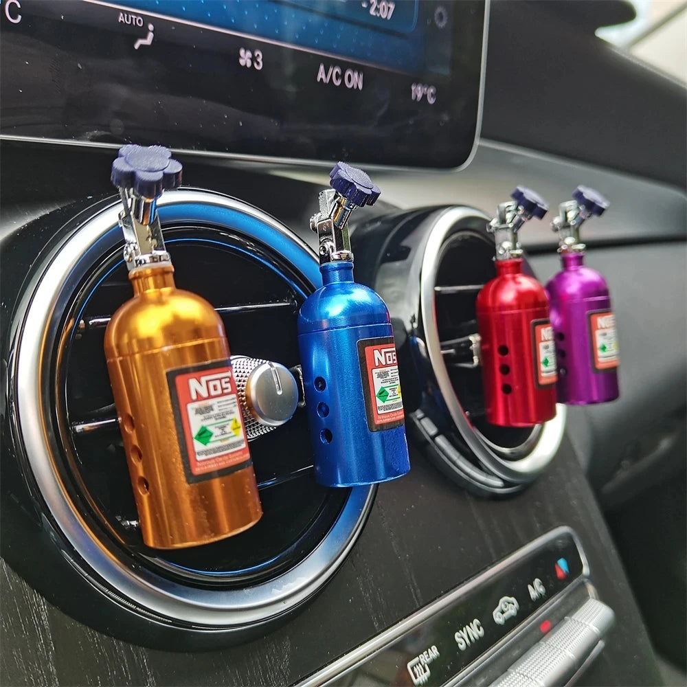 Auto-Lufterfrischer im NOS-Flaschen-Design